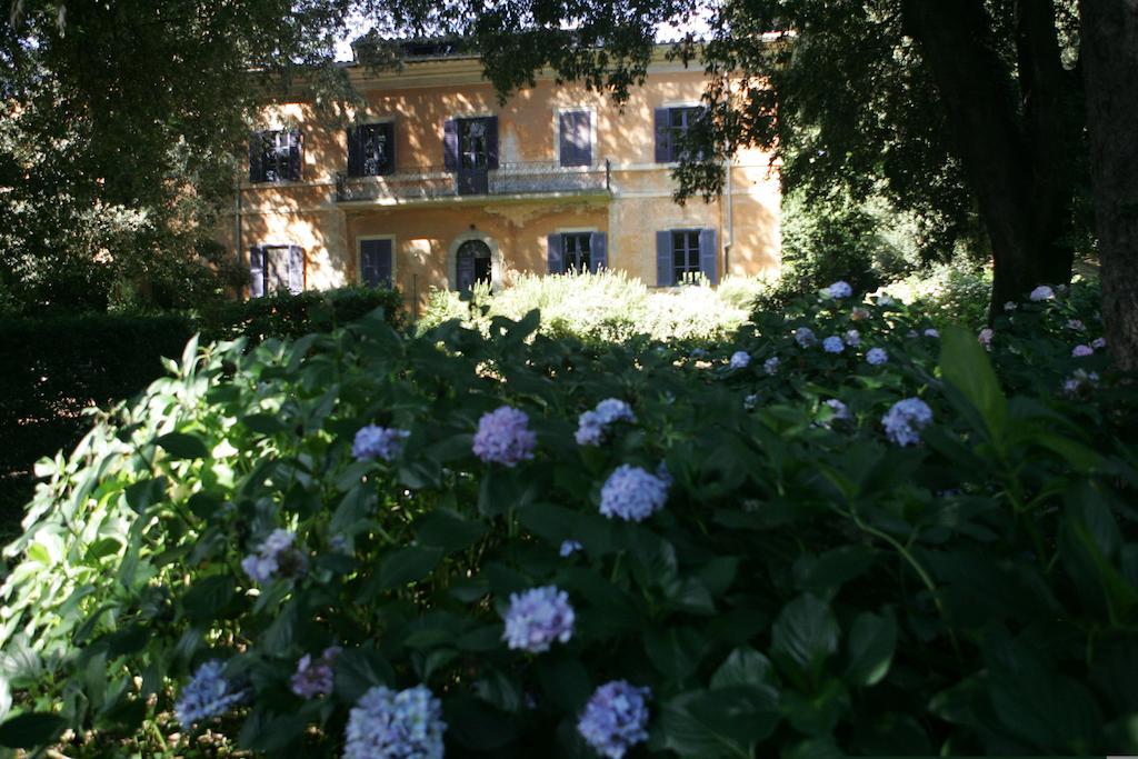 Relais Villa Lina Ronciglione  Extérieur photo